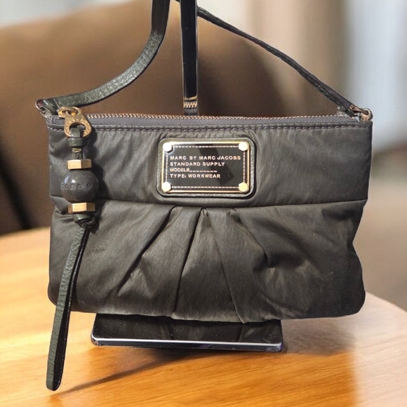 Marc By Marc Jacobs Nylon Crossbody-EUC - Picture 3 of 8